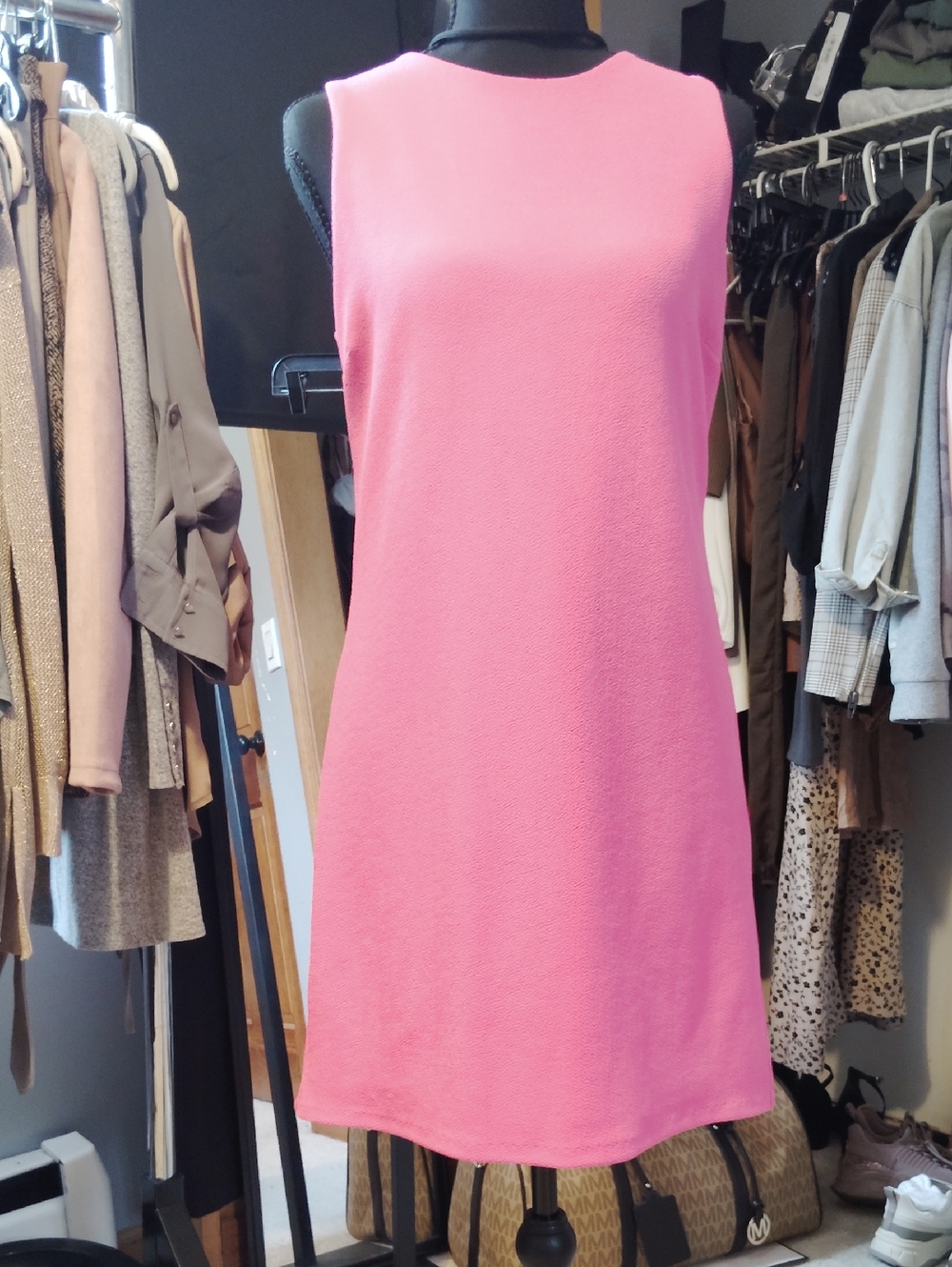AQUA Bloomingdales Women's Sleeveless Hot Pink Shift Dress 4 M $158